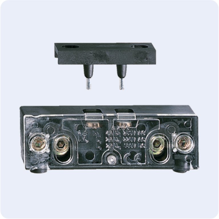 Door contacts for elevators